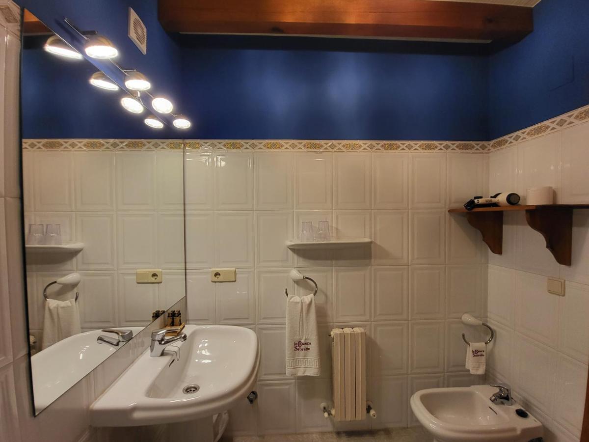 La Biesca Sebrenu Otel Ribadesella Dış mekan fotoğraf
