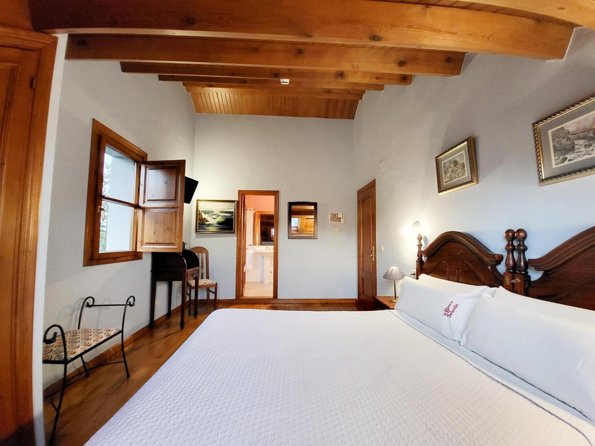 La Biesca Sebrenu Otel Ribadesella Dış mekan fotoğraf